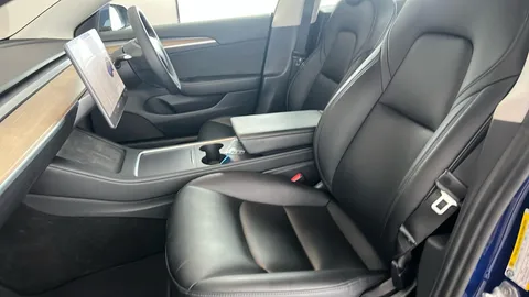TESLA MODEL 3 Standard Plus Auto