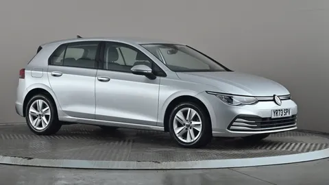 VOLKSWAGEN GOLF 1.5 TSI Life