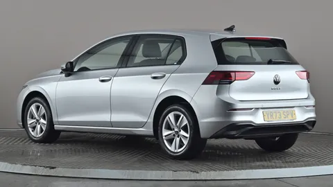 VOLKSWAGEN GOLF 1.5 TSI Life