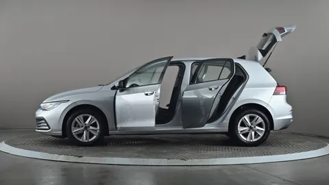 VOLKSWAGEN GOLF 1.5 TSI Life