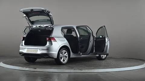 VOLKSWAGEN GOLF 1.5 TSI Life