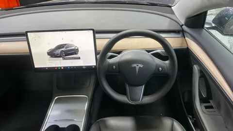TESLA MODEL 3 Long Range AWD Auto