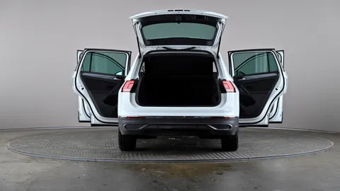 VOLKSWAGEN TIGUAN 2.0 TDI Life DSG