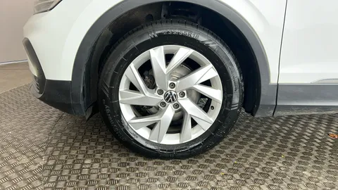 VOLKSWAGEN TIGUAN 2.0 TDI Life DSG