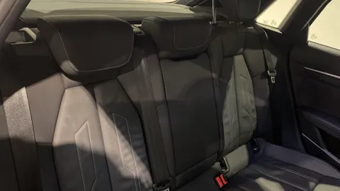 AUDI A3 35 TDI S Line S Tronic [Comfort+Sound]