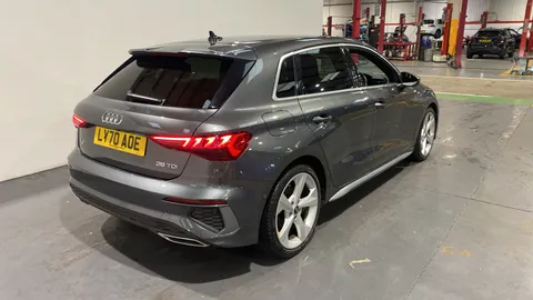 AUDI A3 35 TDI S Line S Tronic [Comfort+Sound]