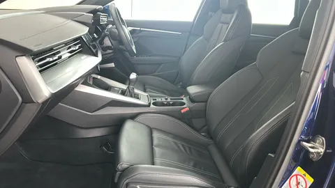 AUDI A3 35 TFSI S Line [Comfort+Sound]