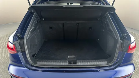 AUDI A3 35 TFSI S Line [Comfort+Sound]