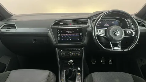 VOLKSWAGEN TIGUAN 2.0 TDi 150 R-Line Tech