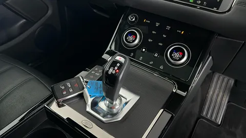 LAND ROVER RANGE ROVER EVOQUE 2.0 D200 R-Dynamic SE Auto