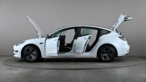 TESLA MODEL 3 RWD Auto