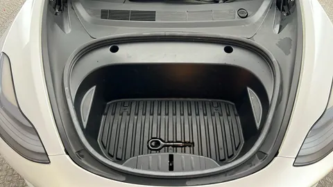 TESLA MODEL 3 RWD Auto