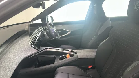 PEUGEOT 3008 157kW GT 73kWh Auto