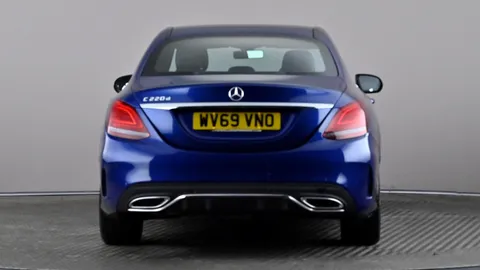 MERCEDES-BENZ C CLASS C220d AMG Line 9G-Tronic