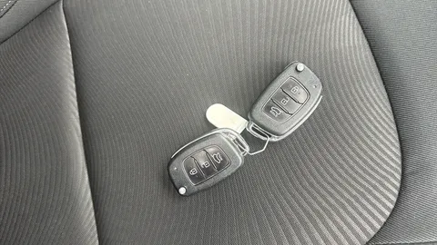 HYUNDAI I10 1.0 Play