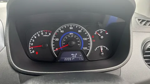 HYUNDAI I10 1.0 Play