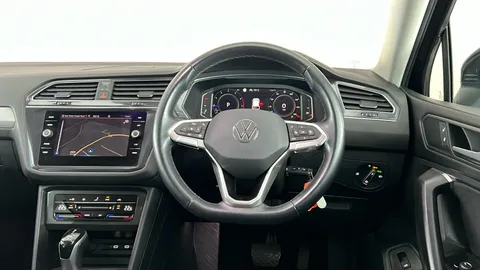 Volkswagen Tiguan Allspace 1.5 TSI Life DSG [7 Seats]