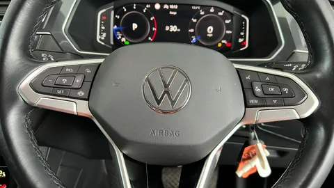 Volkswagen Tiguan Allspace 1.5 TSI Life DSG [7 Seats]