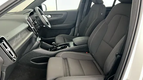 VOLVO XC40 170kW Recharge Plus 69kWh Auto