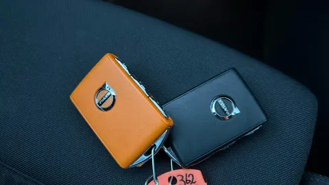 VOLVO XC40 170kW Recharge Plus 69kWh Auto