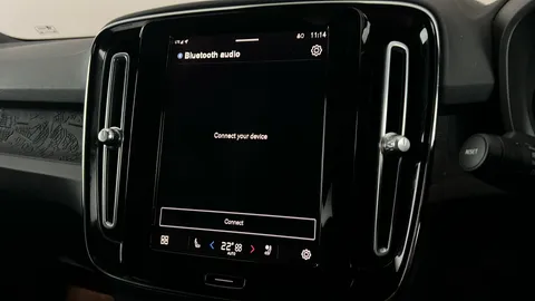 VOLVO XC40 170kW Recharge Plus 69kWh Auto