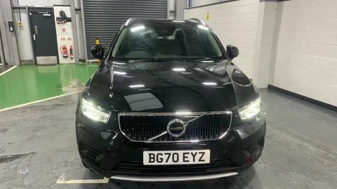 VOLVO XC40 1.5 T3 [163] Momentum