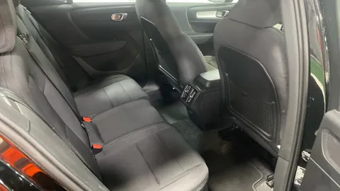 VOLVO XC40 1.5 T3 [163] Momentum