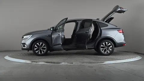 RENAULT ARKANA 1.6 E-TECH Hybrid 145 Iconic Auto