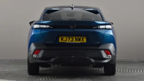 PEUGEOT 408 1.6 Plug-in Hybrid 225 GT e-EAT8