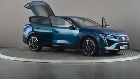 PEUGEOT 408 1.6 Plug-in Hybrid 225 GT e-EAT8