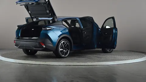 PEUGEOT 408 1.6 Plug-in Hybrid 225 GT e-EAT8