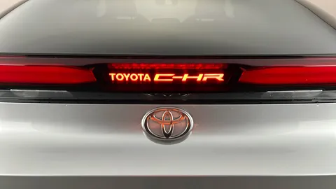 Toyota C-HR 2.0 PHEV Design CVT