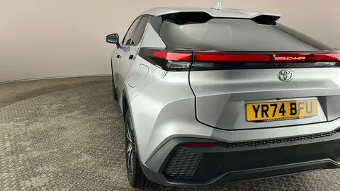 Toyota C-HR 2.0 PHEV Design CVT
