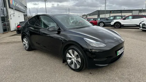 TESLA MODEL Y Long Range AWD Auto