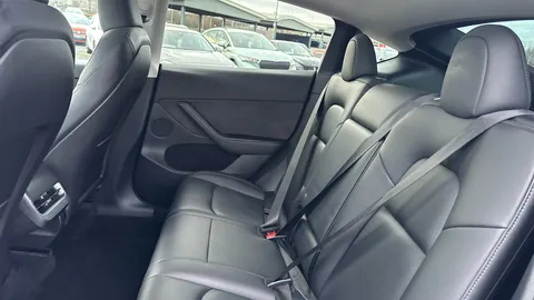 TESLA MODEL Y Long Range AWD Auto