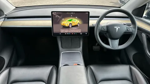 TESLA MODEL Y Long Range AWD Auto