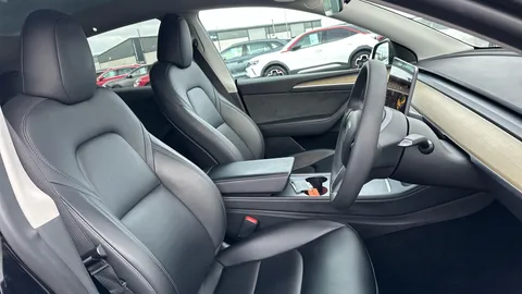 TESLA MODEL Y Long Range AWD Auto