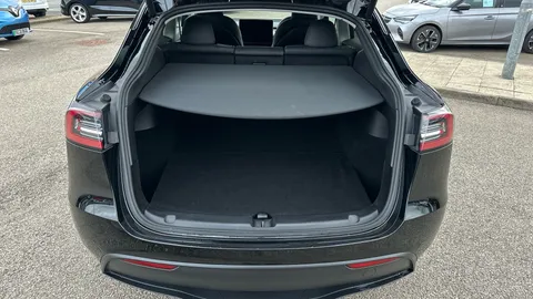 TESLA MODEL Y Long Range AWD Auto