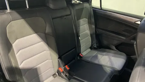 Volkswagen Tiguan Allspace 1.5 TSI EVO R-Line Tech DSG [7 Seats]