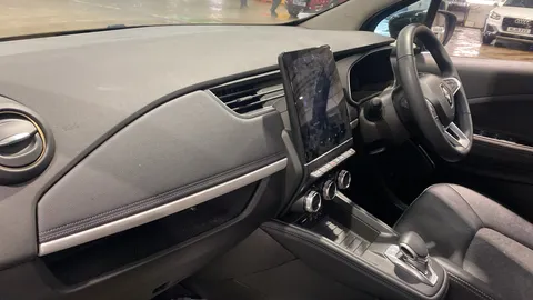 RENAULT ZOE 100kW Iconic R135 50kWh Boost Charge Auto