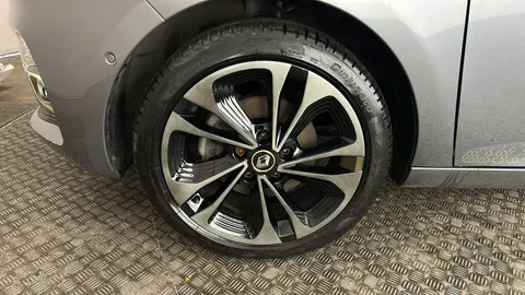 Renault Zoe 100kW Iconic R135 50kWh Boost Charge Auto