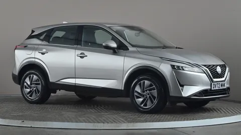 NISSAN QASHQAI 1.3 DiG-T MH 158 Acenta Premium Xtronic