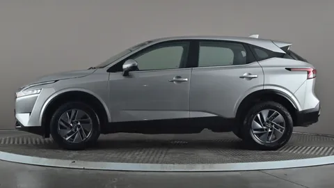 NISSAN QASHQAI 1.3 DiG-T MH 158 Acenta Premium Xtronic