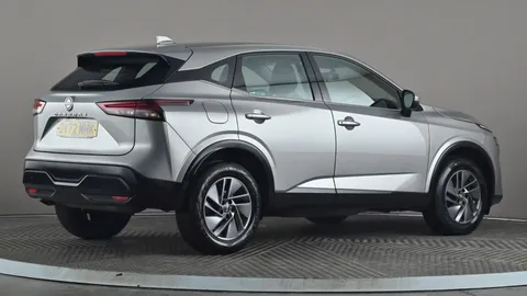 NISSAN QASHQAI 1.3 DiG-T MH 158 Acenta Premium Xtronic