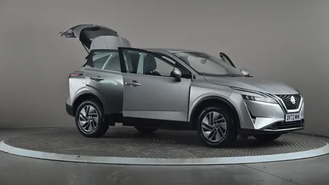 NISSAN QASHQAI 1.3 DiG-T MH 158 Acenta Premium Xtronic