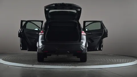 NISSAN QASHQAI 1.3 DiG-T MH 158 Acenta Premium Xtronic