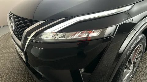 NISSAN QASHQAI 1.3 DiG-T MH 158 Acenta Premium Xtronic