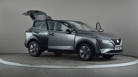 NISSAN QASHQAI 1.3 DiG-T MH 158 Acenta Premium Xtronic