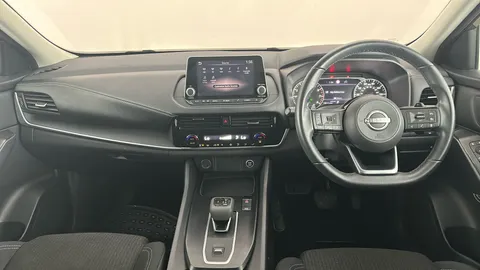 NISSAN QASHQAI 1.3 DiG-T MH 158 Acenta Premium Xtronic