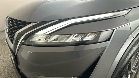 NISSAN QASHQAI 1.3 DiG-T MH 158 Acenta Premium Xtronic